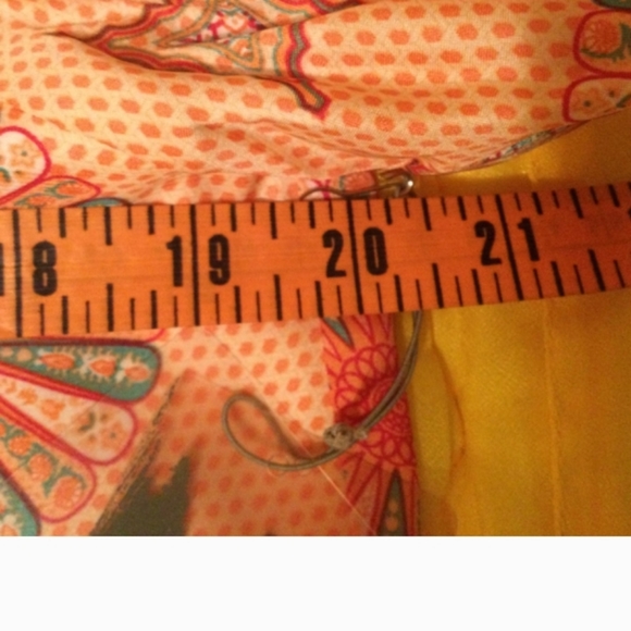 Forever 21 Peach Apricot Cover Up Floral star pattern - Picture 6 of 7